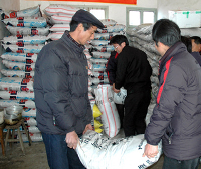 春节期间农资俏