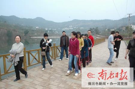 栖乐垭村：近郊生态旅游示范点