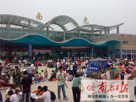 火车部分停运绕行  高速大巴照常运行