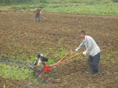 秋播用上现代农业装备