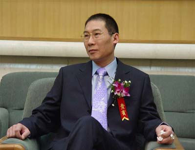 假港商诈骗两市17亿 共娶6个老婆