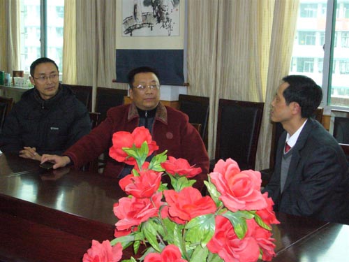 仪陇县实验学校到西充考察校园文化