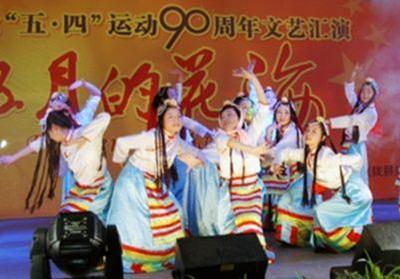 五月花海歌声嘹亮