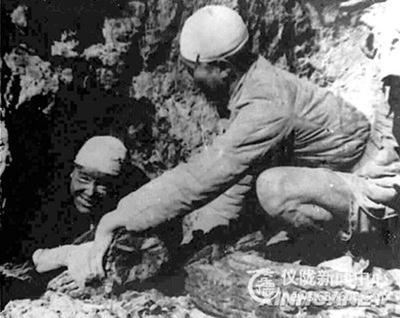 历史上的９月５日  张思德牺牲