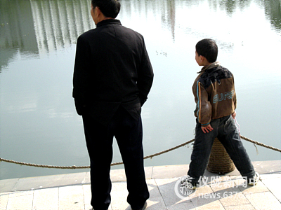 金鱼塘公园 安全隐患多