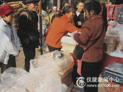 小心你家小孩吃了垃圾食品