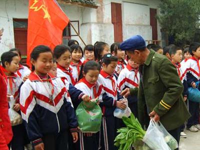 关注老人 传承爱心