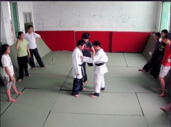 备战省运会 小选手期待“一飞冲天”