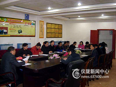 中坝小学校加强对学校中层干部的培训