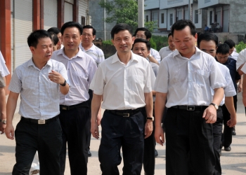 仪陇:项目建设要经得起历史和群众检验