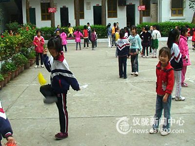 金城二小课间活动开展得有声有色