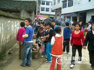 度门小学深化城乡环境综合治理工作成果