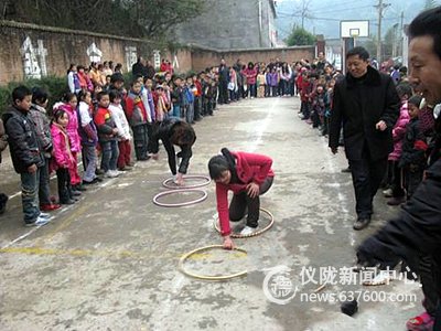 仪陇县老木小学师生课间体育如火如荼