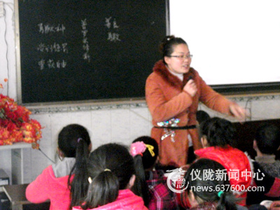 探索教学新模式  仪陇石佛小学大练兵