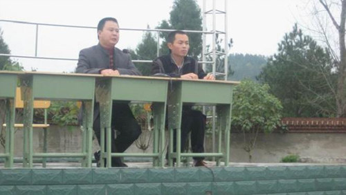 仪陇县龙岗希望小学开展“养良好习惯，做文明学生”宣传教育活动