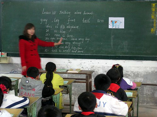 仪陇县金城教育督导组给力双盘小学教学教研工作