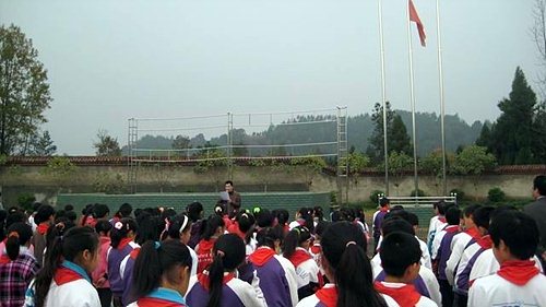 培养良好习惯 构建和谐校园