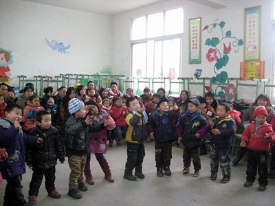 仪陇龙岗希望小学举行幼儿素质教育成果汇报活动