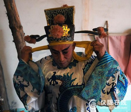 仪陇县土门九龙山举行二月二龙抬头文艺汇演吸人眼球