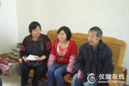 仪陇县福临乡15岁女孩蒋海燕积劳成疾 受杨洪江副县长关注
