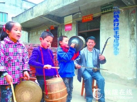 仪陇县山村教师把人生最美好时光给了留守孩子