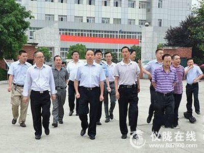 仪陇县深入各考点检查指导高考备考工作