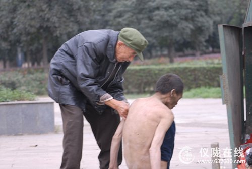 举手之劳 感动仪陇网友