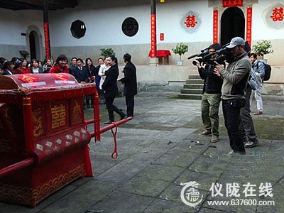 央视《北纬30°·中国行》顺利完成仪陇拍摄工作