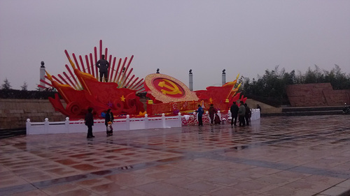 多样化彩灯照亮仪陇新县城