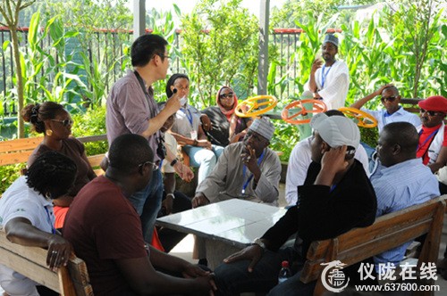 仪陇县马鞍镇琳琅村迎来尼日利亚客人