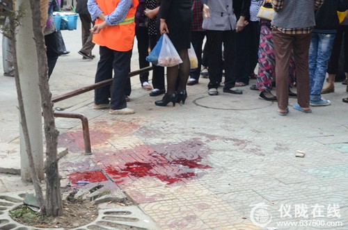 今天凌晨仪陇县科达小区一夜啤酒处发生命案