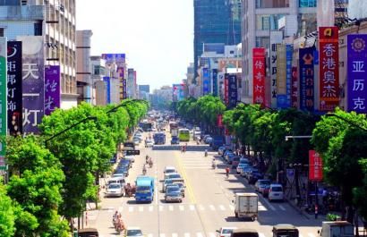 15年免费教育开全国先河