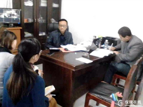 凉垭小学召开毕业班教师座谈会