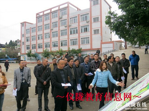 马鞍片区素质教育成果展示现场会在石佛小学召开