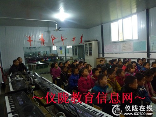 炬光小学迎接片区教学常规检查