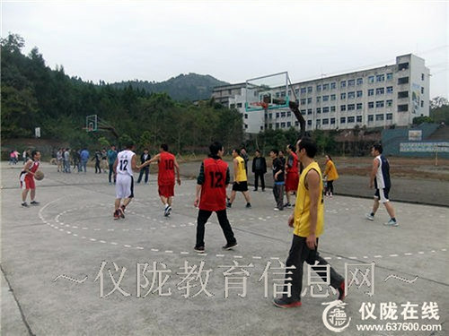 永乐中学成功举行2014教职工冬季运动会