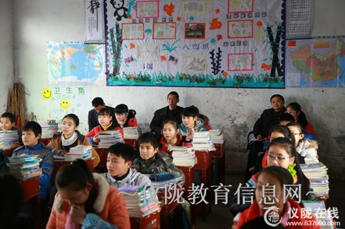 土门教育督导组深入仪陇职中对上“三课”复评