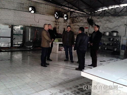 龙桥小学迎接立山教育督导组开学检查