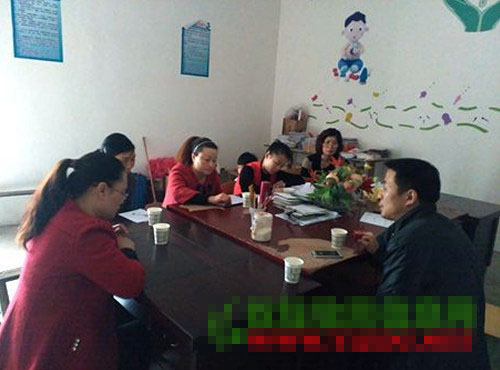 檬垭小学举行学前教育工作会