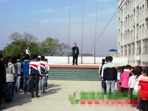 义路小学开展“安全教育日”活动