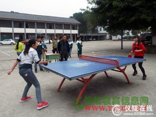 柳垭片区第五届初中兵兵球比赛在柳垭职中举行