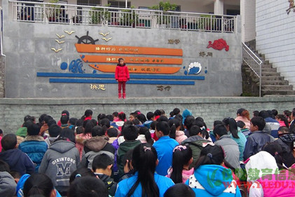 板桥小学举办“小学生讲故事、初中生演讲”活动