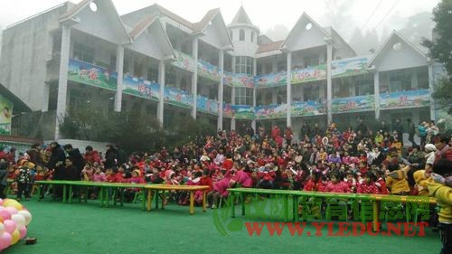 土门小学幼儿园开展庆元旦唱歌暨国学诵读比赛