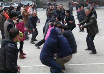 元旦前夕  乐兴小学举行教职工运动会