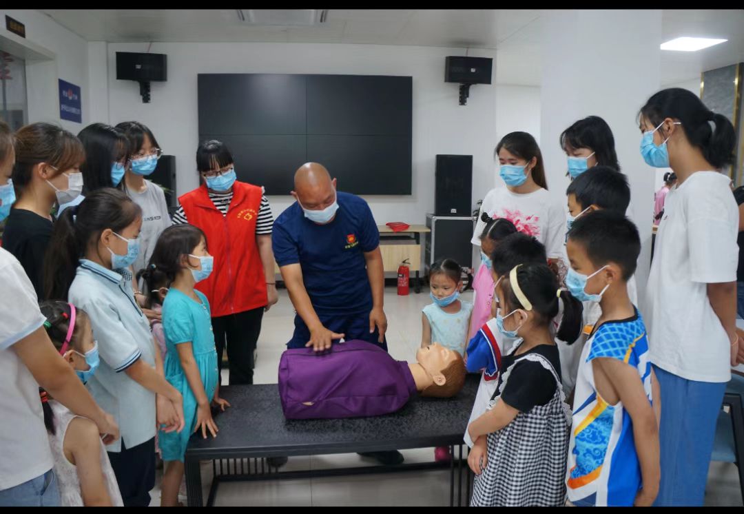 关爱留守儿童  仪陇县开展安全主题教育科普志愿服务宣传活动